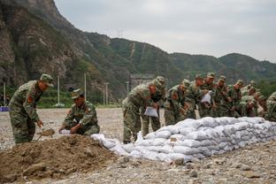 苏群谈恩比德70分：原因一是他自己状态正热 二是波波礼让